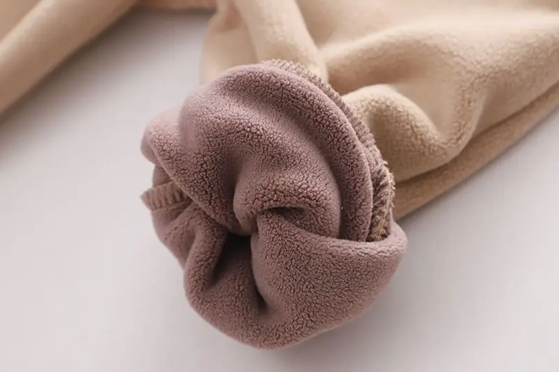 Conjunto Inverno acolchoado com Capuz e Veludo