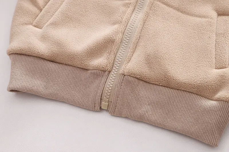 Conjunto Inverno acolchoado com Capuz e Veludo