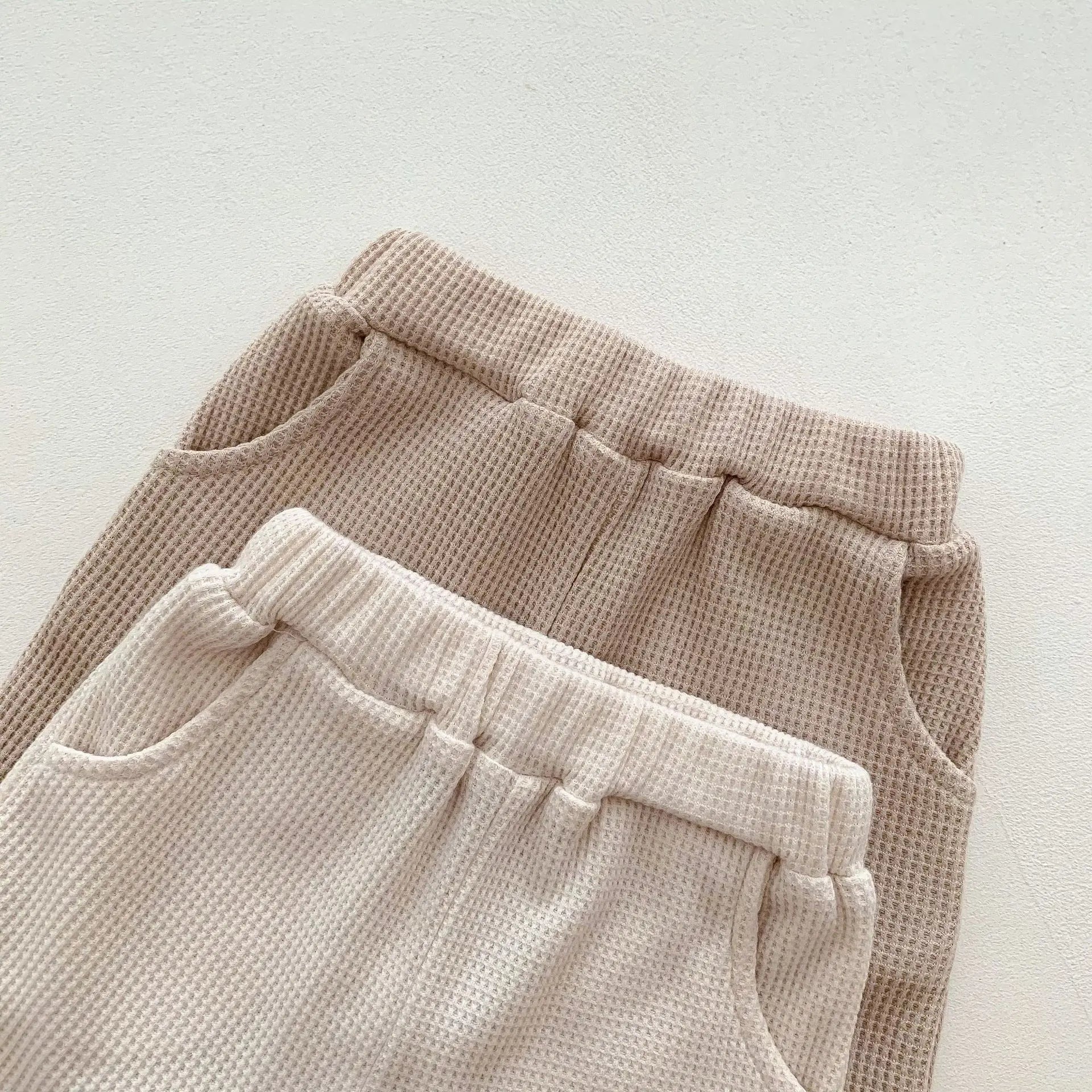 Conjunto Infantil Verão - Camiseta Waffle com Bolso e Shorts (2 Peças)