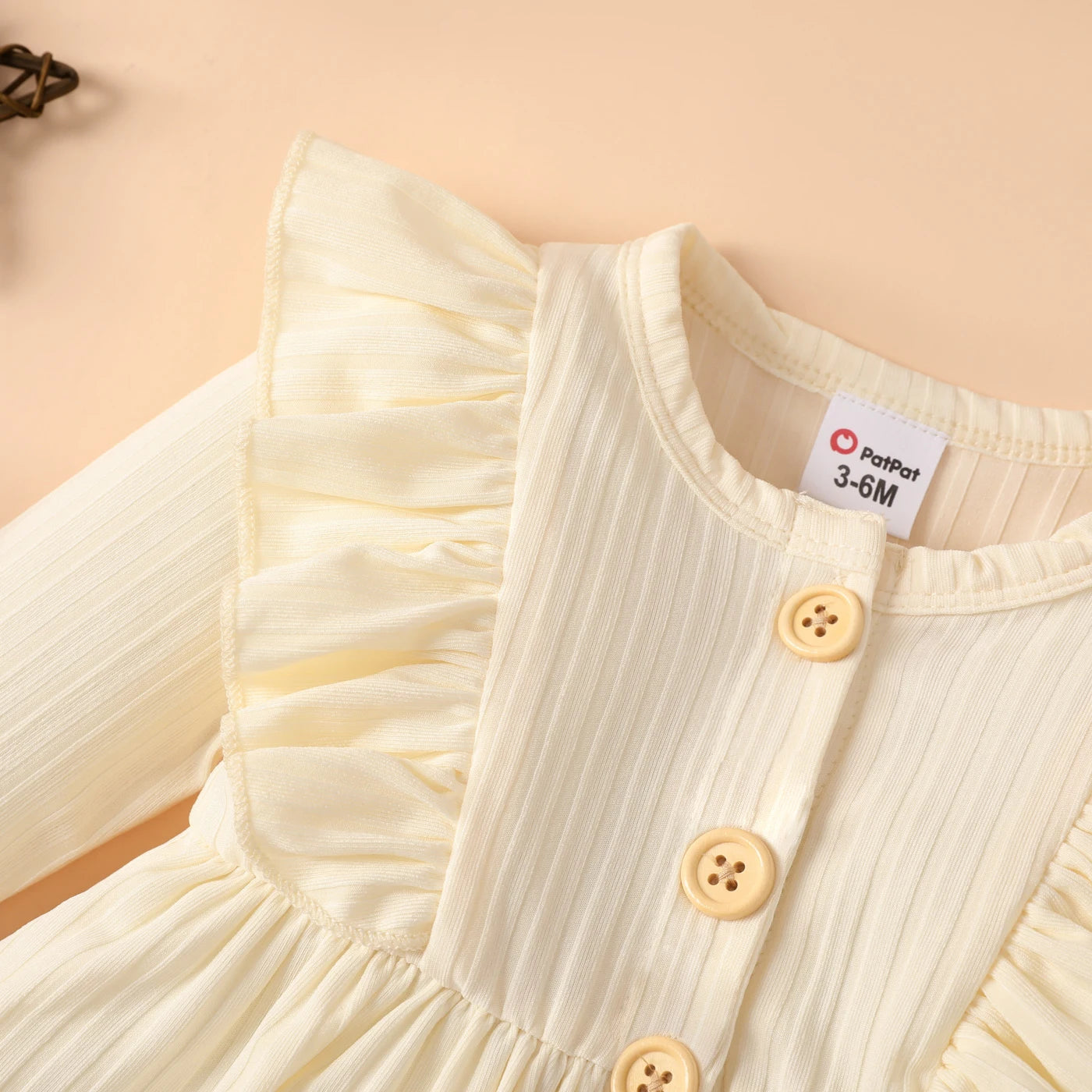 Vestido com Manga Longa e Babado
