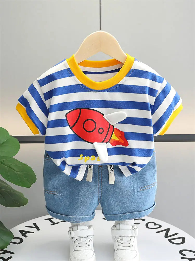 Conjunto Infantil Verão - Camiseta Foguete e Shorts Listrado (2 Peças)