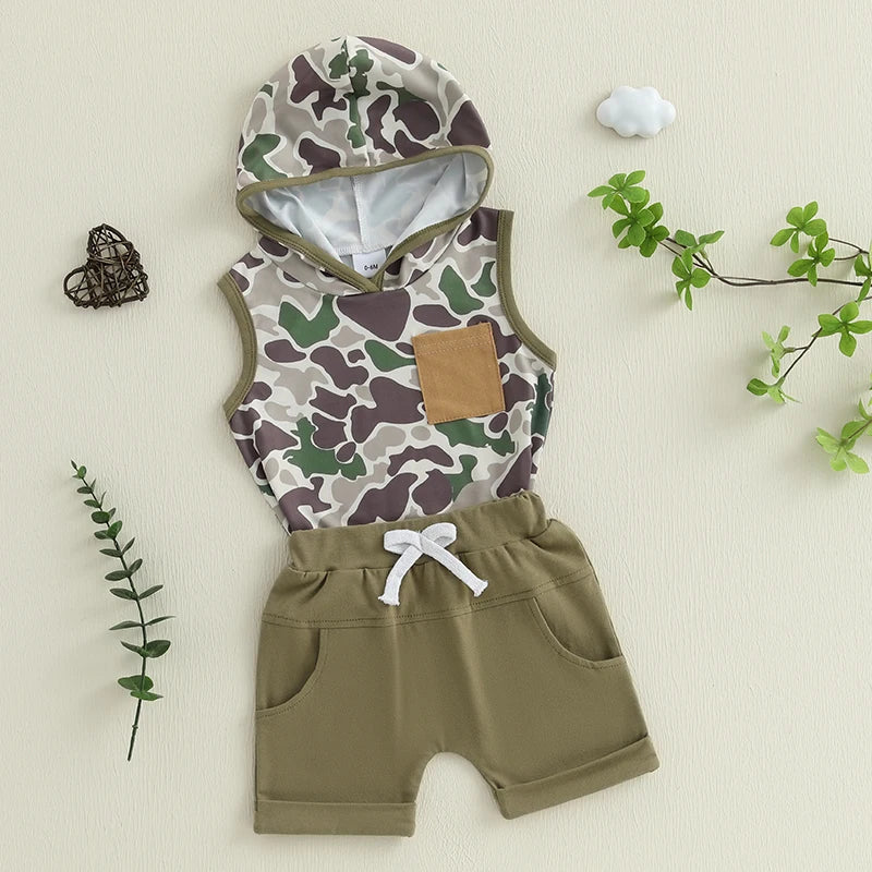 Conjunto Infantil Menino - Regata Camuflada com Capuz e Shorts com Cós Elástico