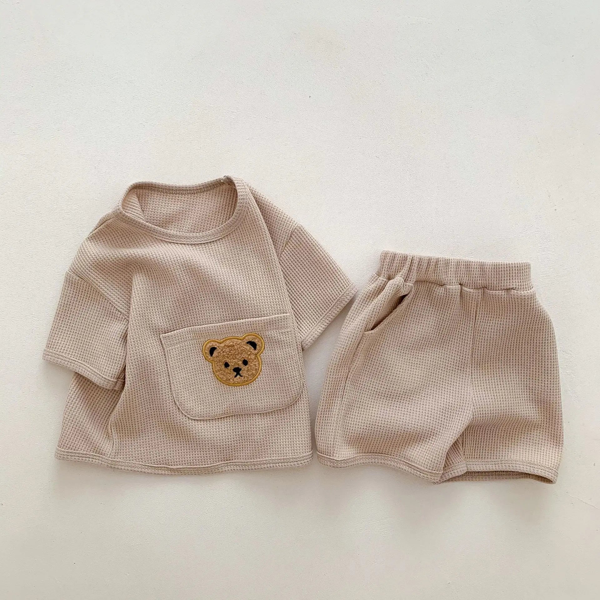 Conjunto Infantil Verão - Camiseta Waffle com Bolso e Shorts (2 Peças)