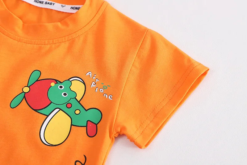 Conjunto Infantil Avião - Camiseta e Shorts Casuais (2 Peças)