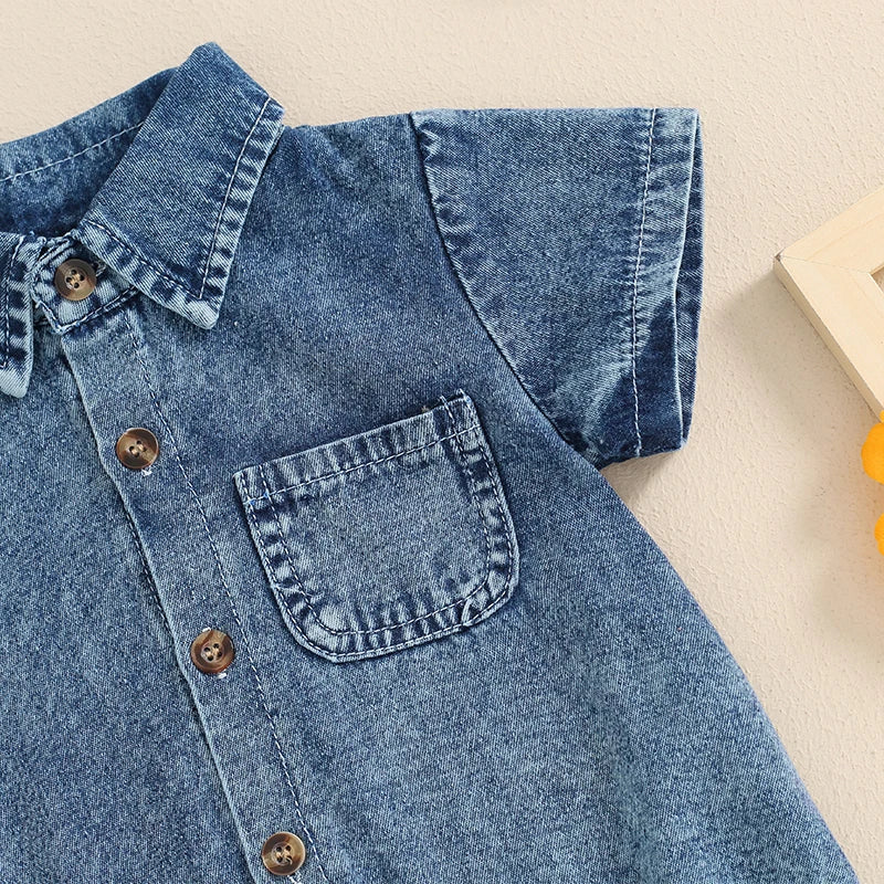 Macacão Bebê Unissex - Jeans de Manga Curta com Gola e Botões