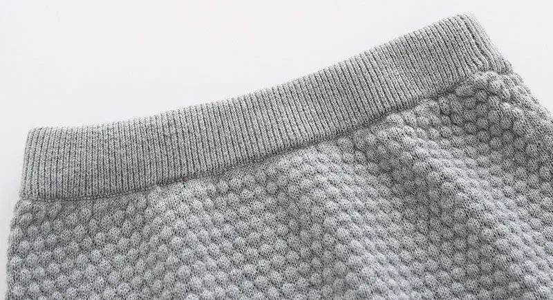 Conjunto em Tricô – Blusa e Calça de Algodão Meia Estação
