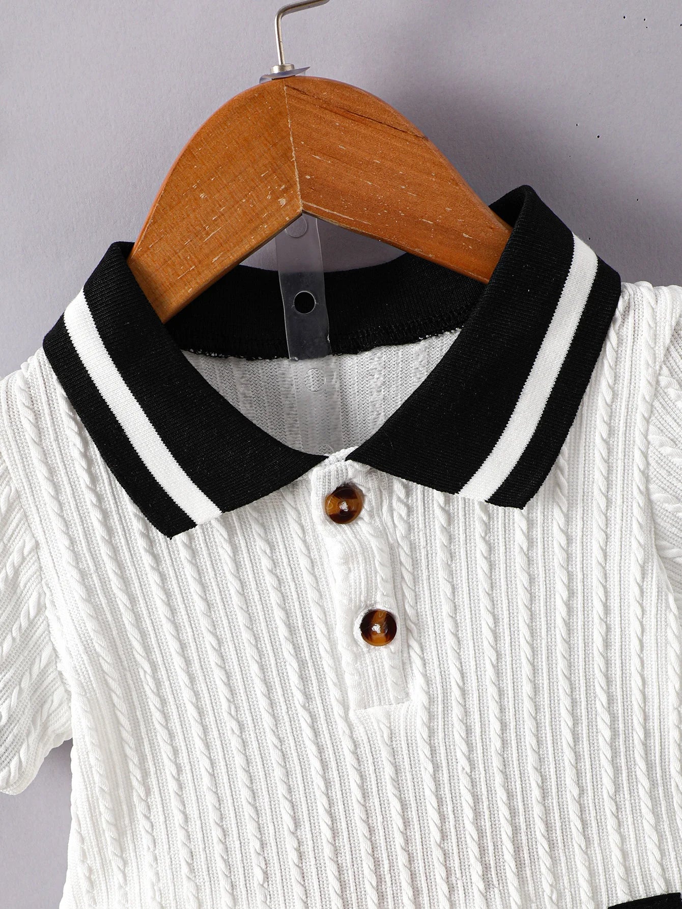 Conjunto Verão Infantil - Camiseta e Shorts Elegantes