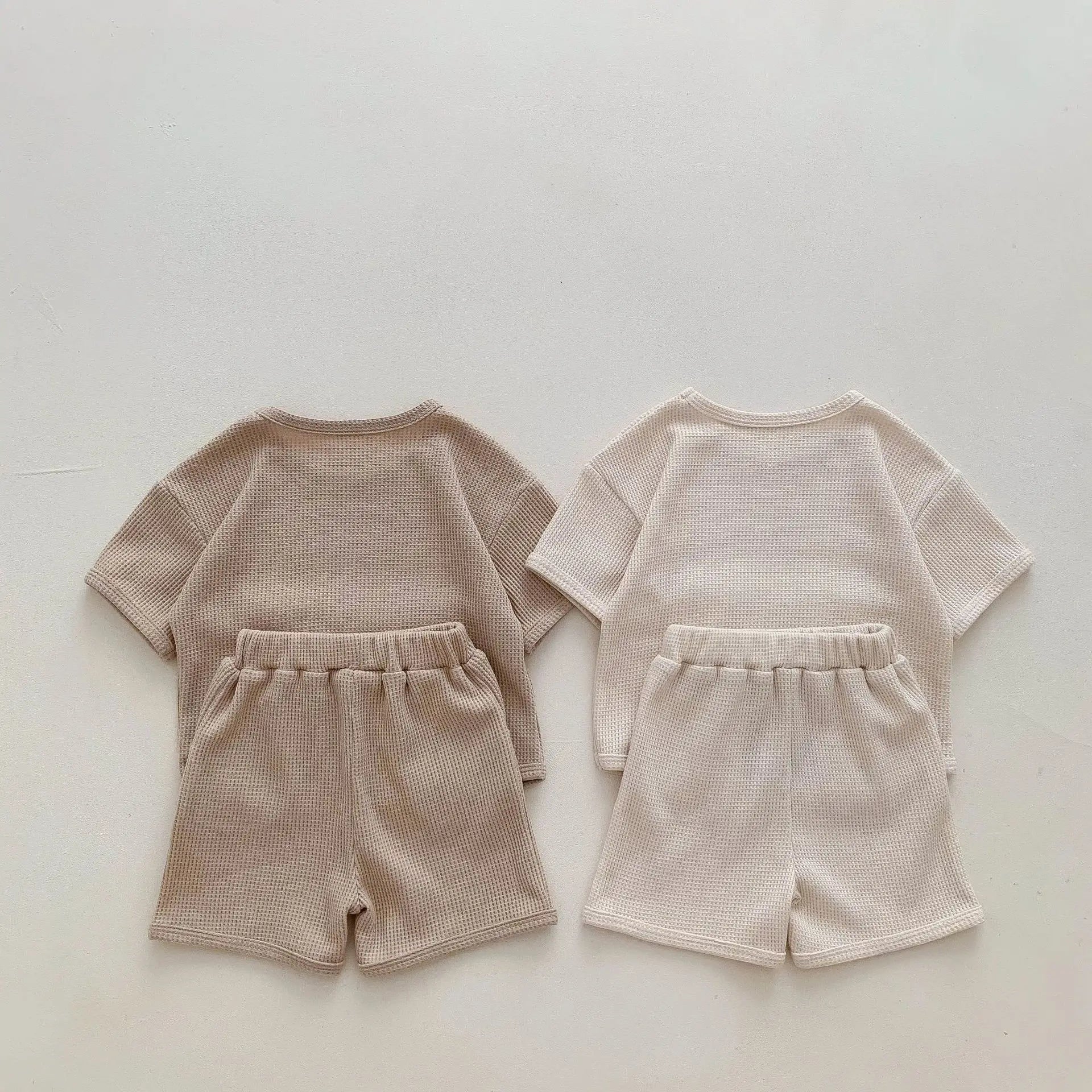Conjunto Infantil Verão - Camiseta Waffle com Bolso e Shorts (2 Peças)