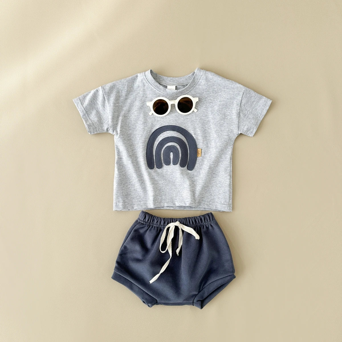 Conjunto Bebê Arco-Íris Verão - Camiseta e Shorts