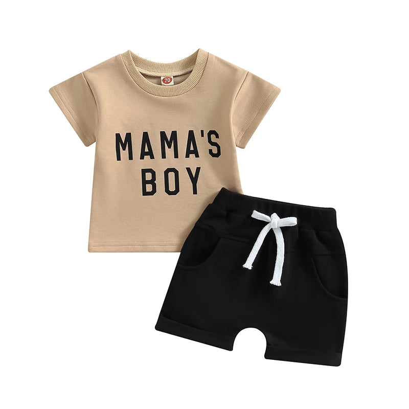Conjunto Bebê Menino - Camiseta Mama's Boy e Shorts