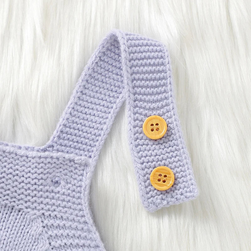 Macacão Infantil Azul Sem Mangas com Coração