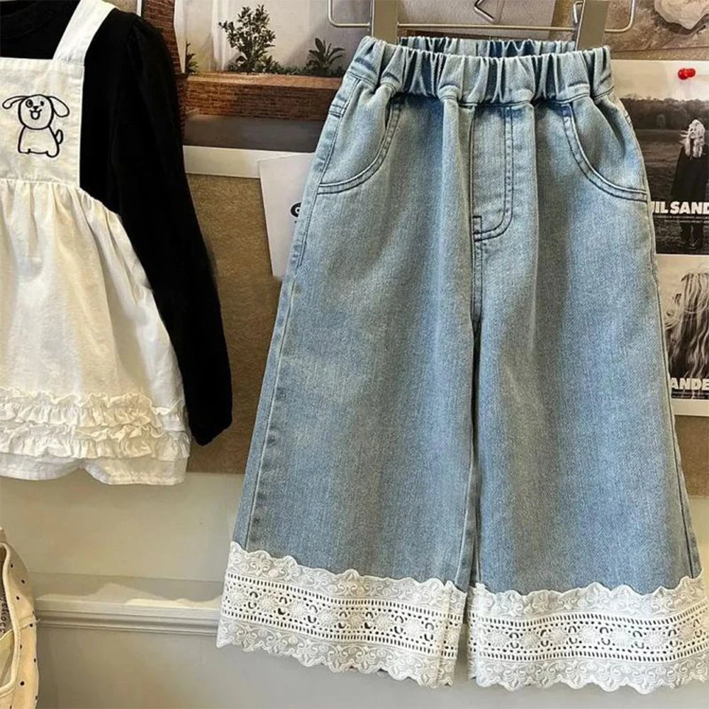 Calça Jeans Infantil com Renda - Estilo Casual e Versátil