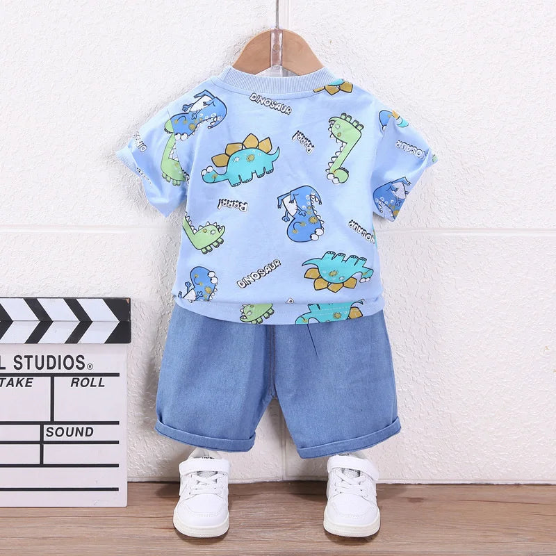 Conjunto roupa infantil dinossauros camiseta e bermuda