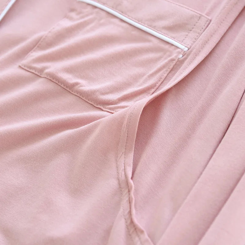 Pijama Pós Parto e Amamentação.