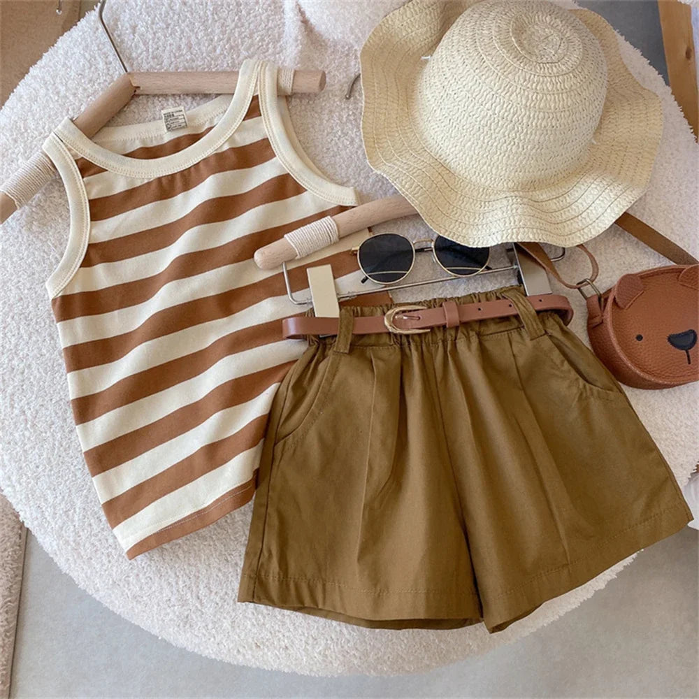 Conjunto Infantil de Regata e Shorts Listrados - Estilo Casual e Elegante