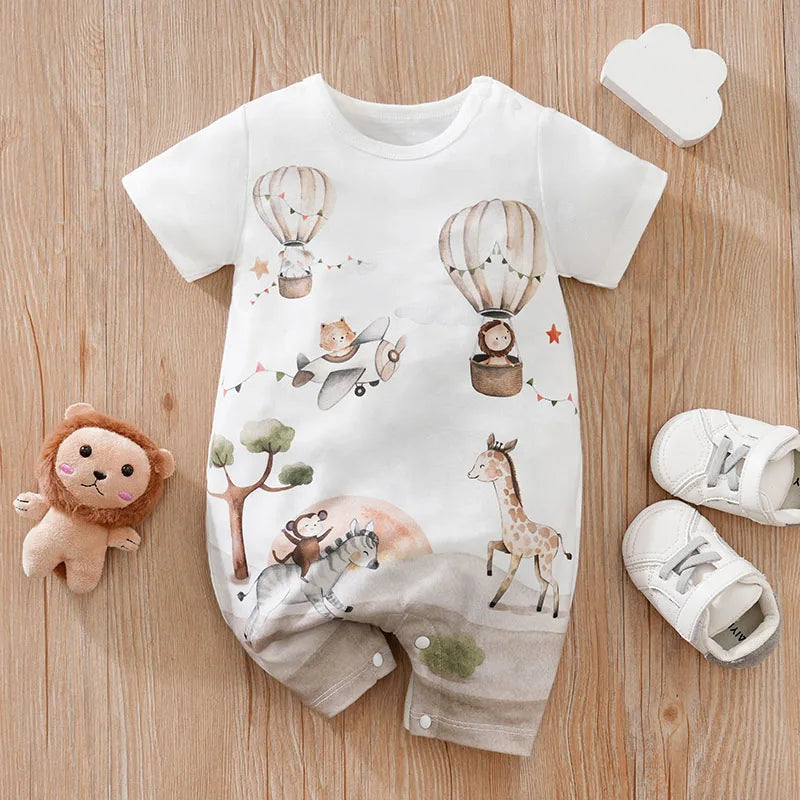 Macacão Body confortável manga curta safari e coelhinho é perfeito para os dias quentes, este macacão de manga curta com estampa nos modelos de animais safari e coelhinho oferece leveza e estilo para o seu bebê. Com design prático, é fácil de vestir e ideal para garantir conforto nos dias de calor, proporcionando liberdade de movimento para os pequenos explorarem o mundo.