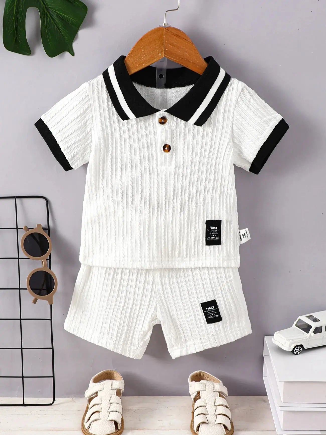 Conjunto Verão Infantil - Camiseta e Shorts Elegantes