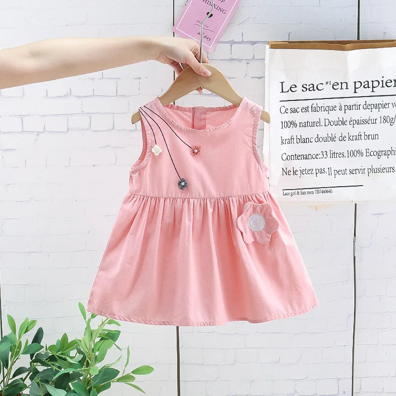 Vestido Infantil de Renda Sem Mangas - Doce e Casual