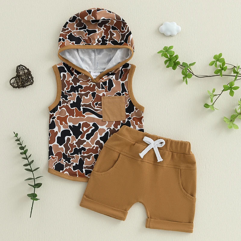Conjunto Infantil Menino - Regata Camuflada com Capuz e Shorts com Cós Elástico