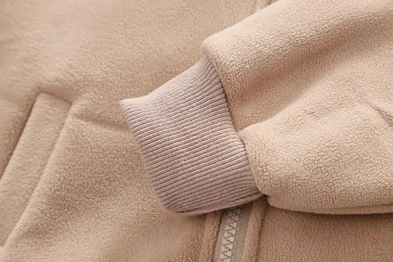 Conjunto Inverno acolchoado com Capuz e Veludo