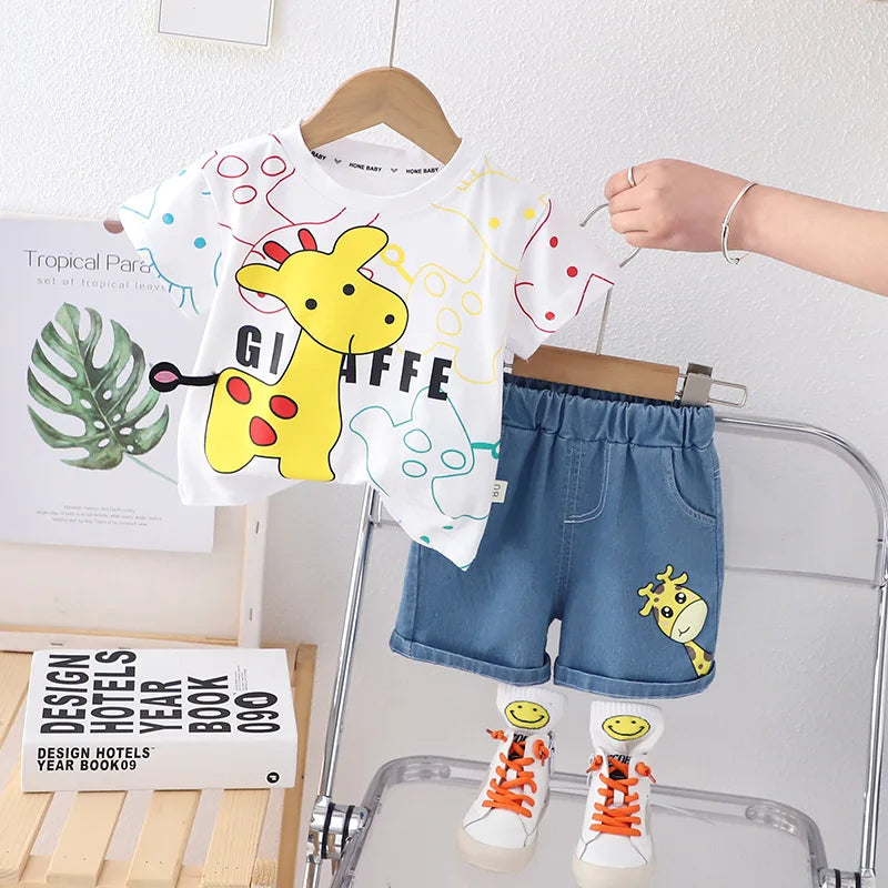 Conjunto Infantil Camiseta Girafa e Shorts Jeans