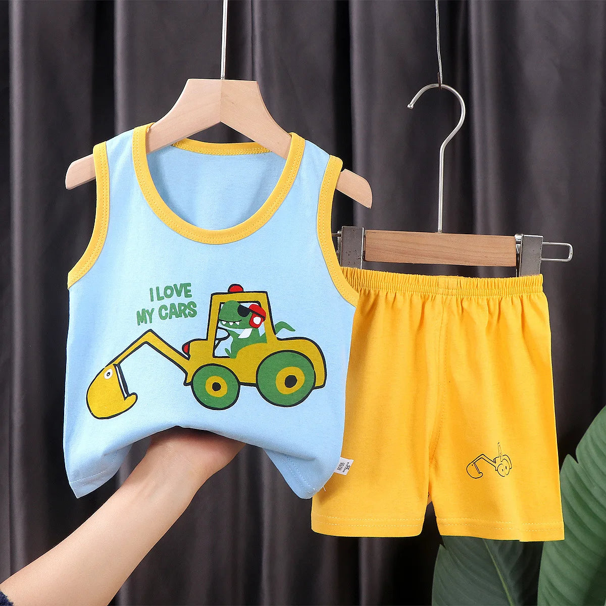 Conjunto Infantil de Algodão - Camiseta e Shorts Verão