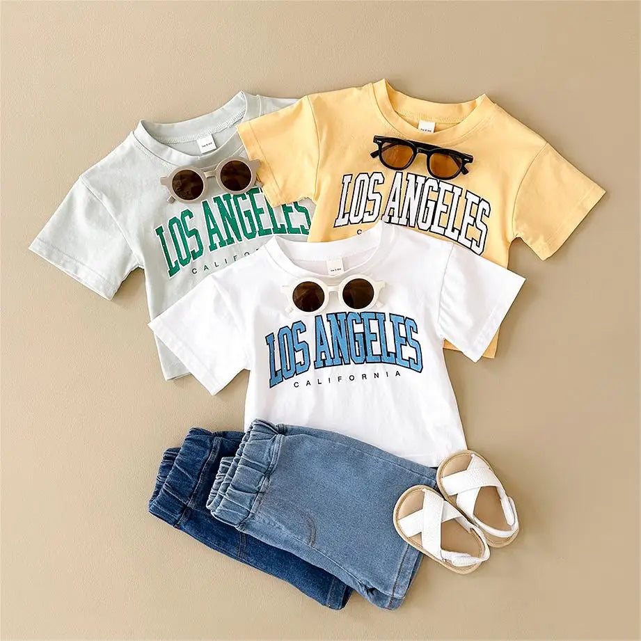 Conjunto Infantil Verão: Camiseta e Shorts Jeans