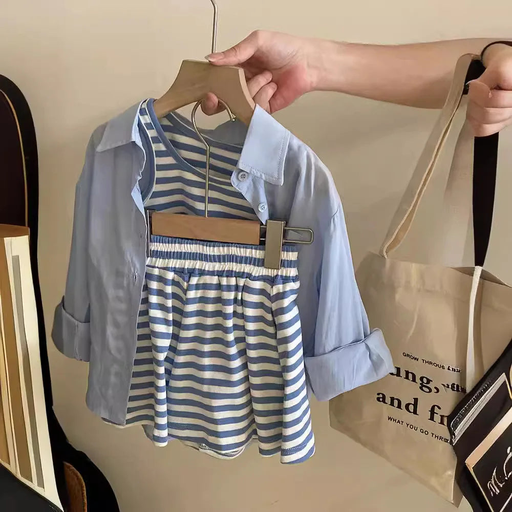 Conjunto Infantil 3 Peças: Camisa, Colete Listrado e Shorts